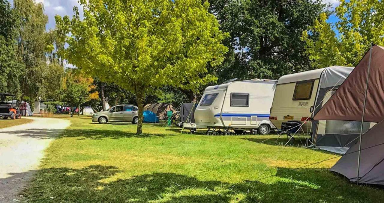 Camping Country Park Crecy La Chapelle - Site Officiel - Next To Disneyland Paris 外观 照片